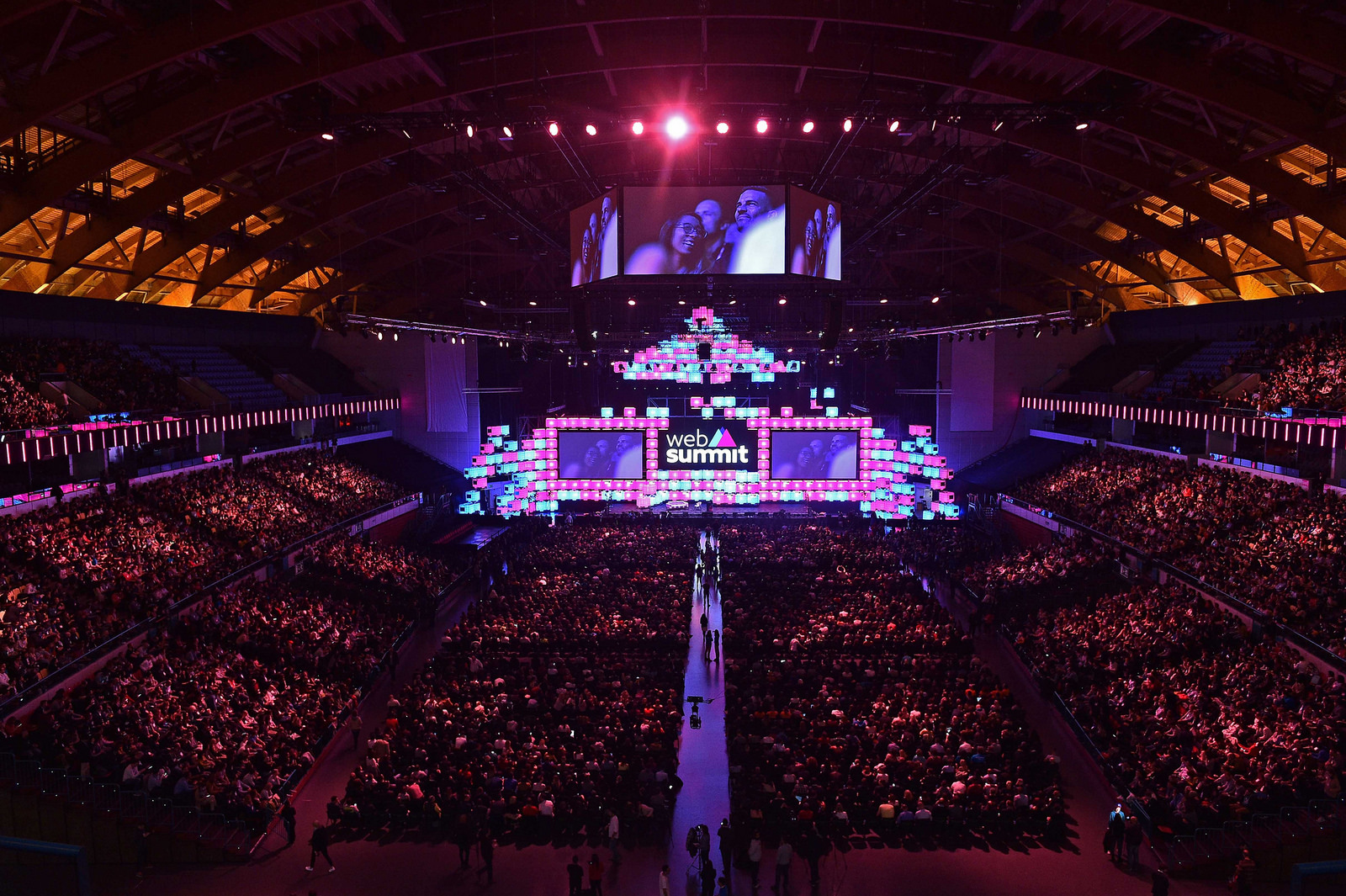 43918825940_496186d3c5_h-1